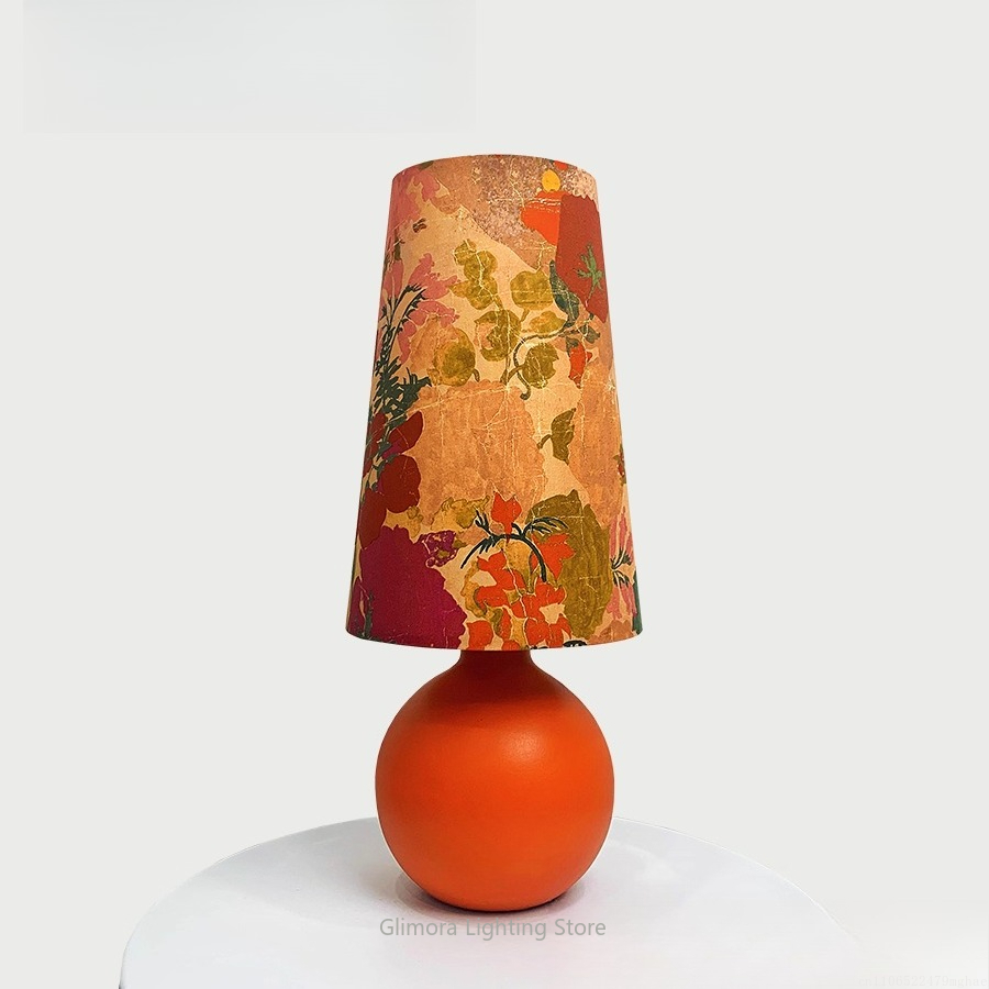 Century Textile & Sewing Supply Photos - Lampada da tavolo con sfera arancione: